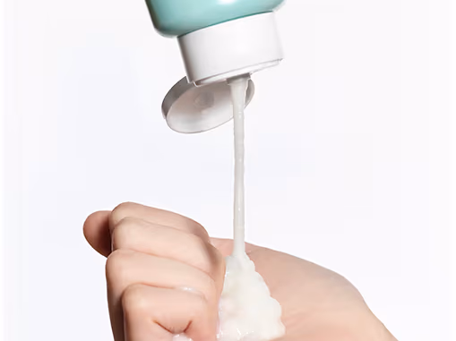 Làm sạch dịu nhẹ bằng phương pháp tẩy da chết vật lí - Bí quyết làm sáng da chuẩn K-Beauty